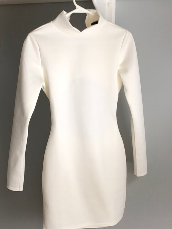 Missguided Dresses & Skirts - NWOT Missguided White Scuba Mini Dress Size 12